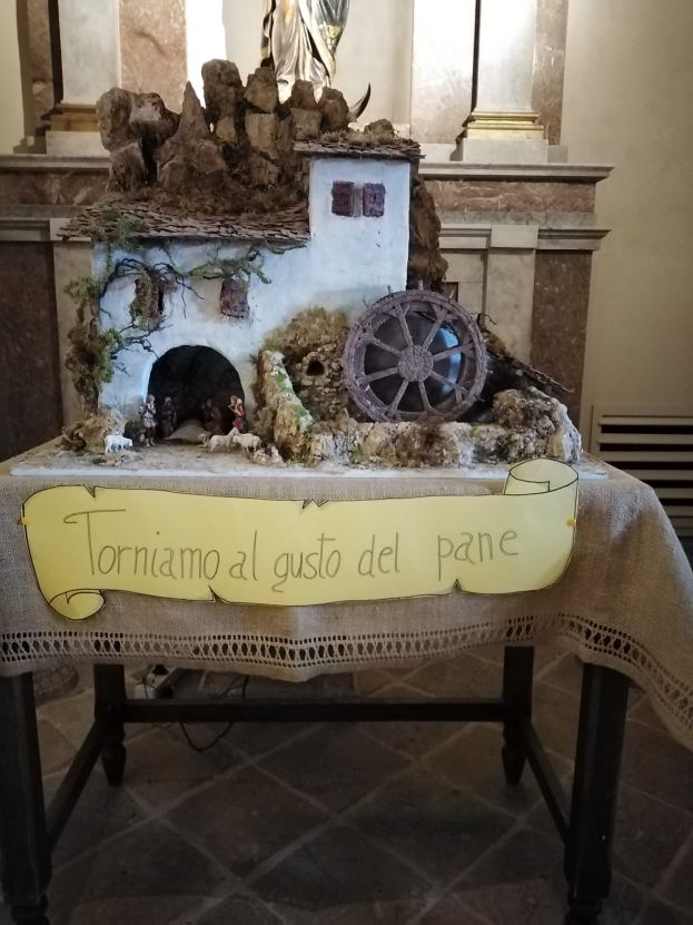 Nella chiesa di Cabriolo il presepe dedicato al Congresso Eucaristico Nazionale di Matera